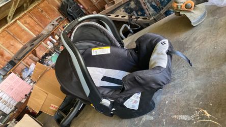 Babytrend 2seat stroller with 2 car seats 2 extra lol why stupid get your brakes off you what are you call him so are we rocking with you? Why am I ro