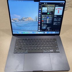 Apple MacBook Air 15" (256GB SSD, M2, 8GB) Laptop - Midnight - (June, 2023)