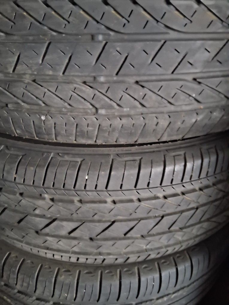 4 Yokohama 225/60/18