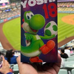 Yoshi Bobblehead/Mario Galaxy 