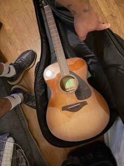 Yamaha guitar