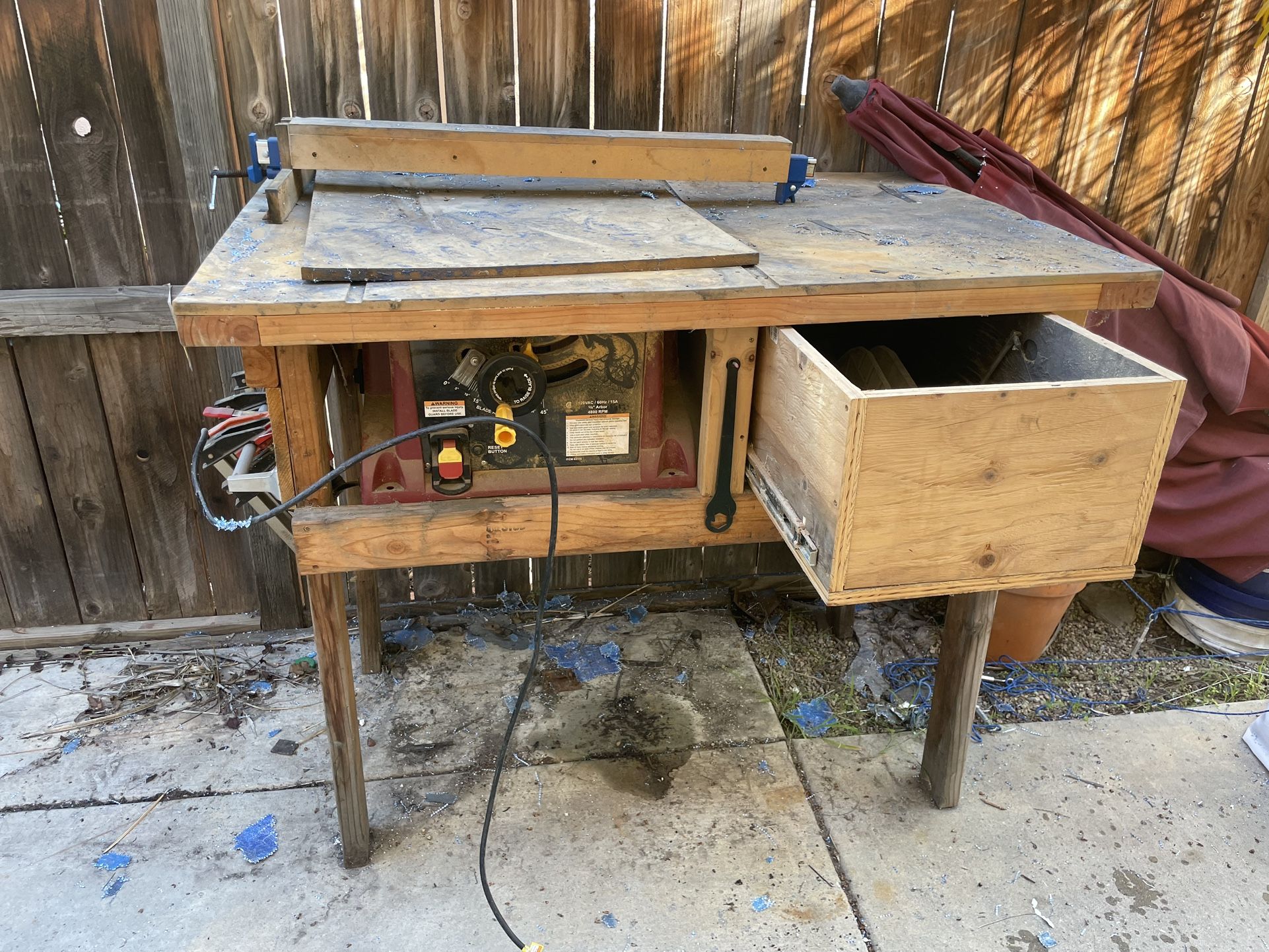 Used Table Saw With Table And Guide