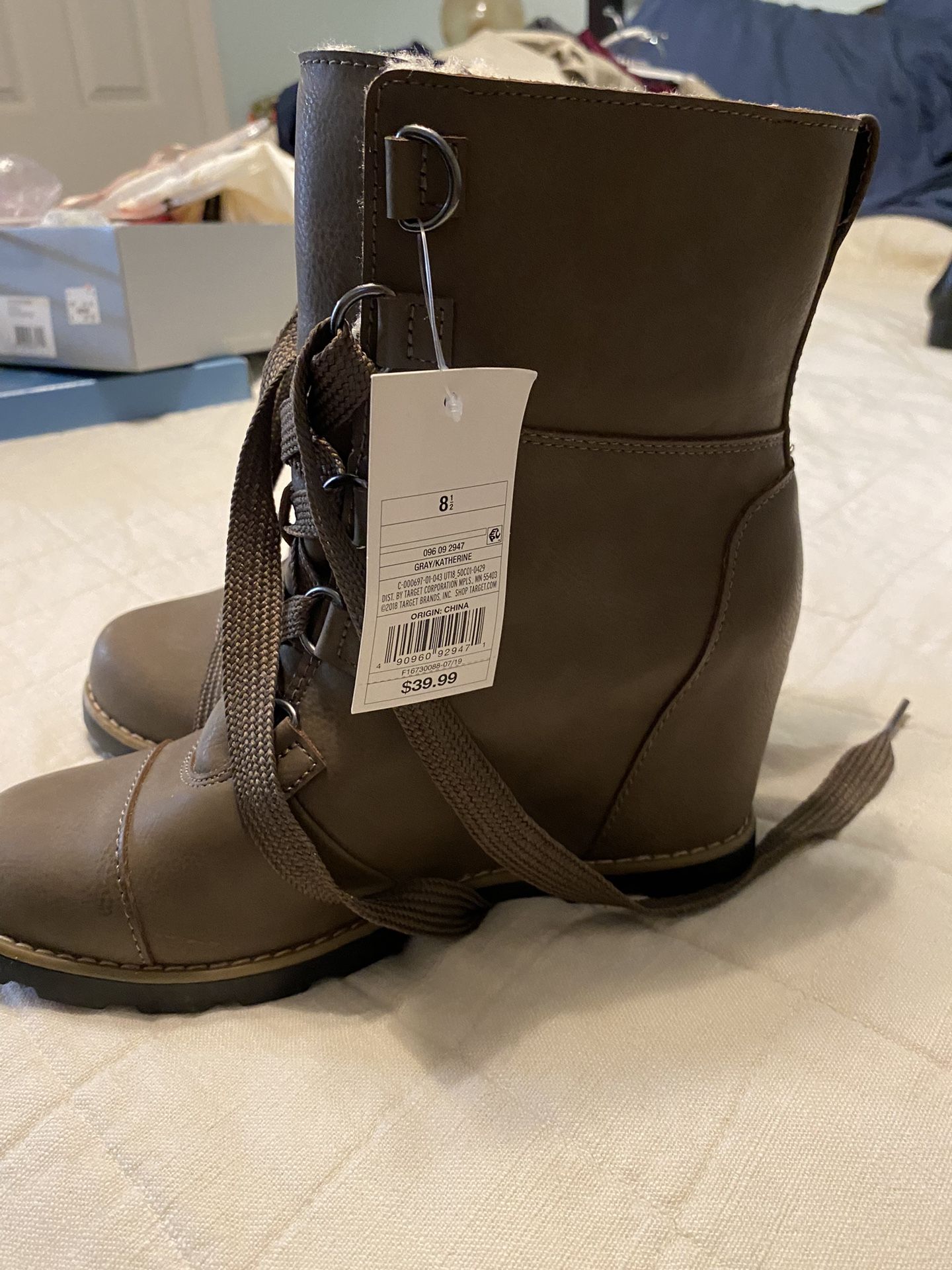 New With Tags Green Wedge Fashion Boots Size 8.5