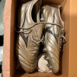 Mizuno Japan Size 10