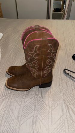 JSOLE BOOTS SIZE 42  WOMENS