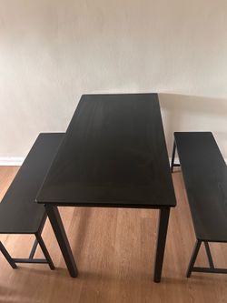 Kitchen table