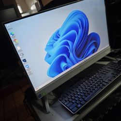 DELL All In One 27"Inch. Touchscreen Pc.  Intel i7-1257U-CPU. 32GB Ram. 2TB NVMe m.2 SSD. GPU: NVIDIA GeForce 