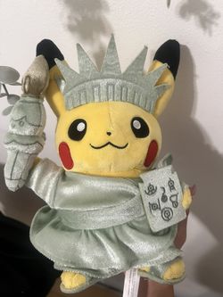 Pokemon Center Nintendo PIKACHU Plush Statue of Liberty Edition NY NYC New York