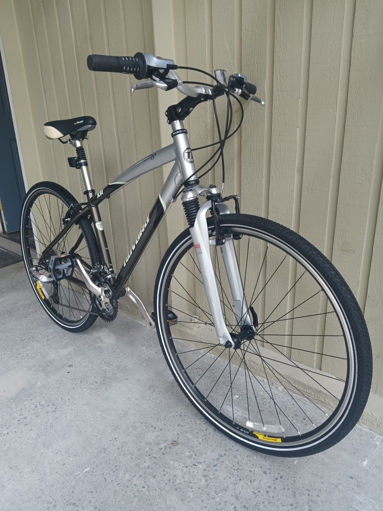 Novara XR Classic Series Aluminum Hybrid Bike - 16"