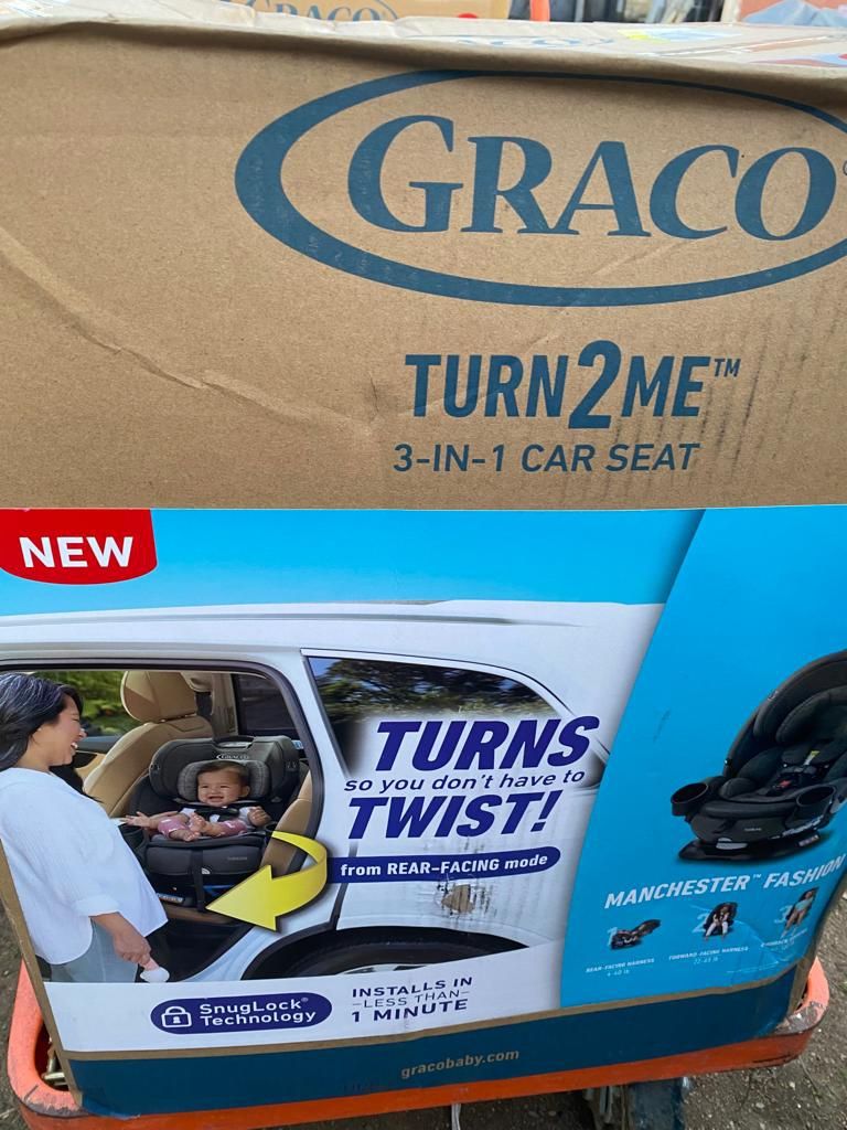 Graco Turn2Me Rotating Convertible Car Seat 3-in-1