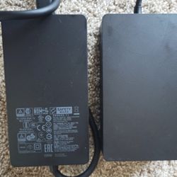 Microsoft Surface Adapter 