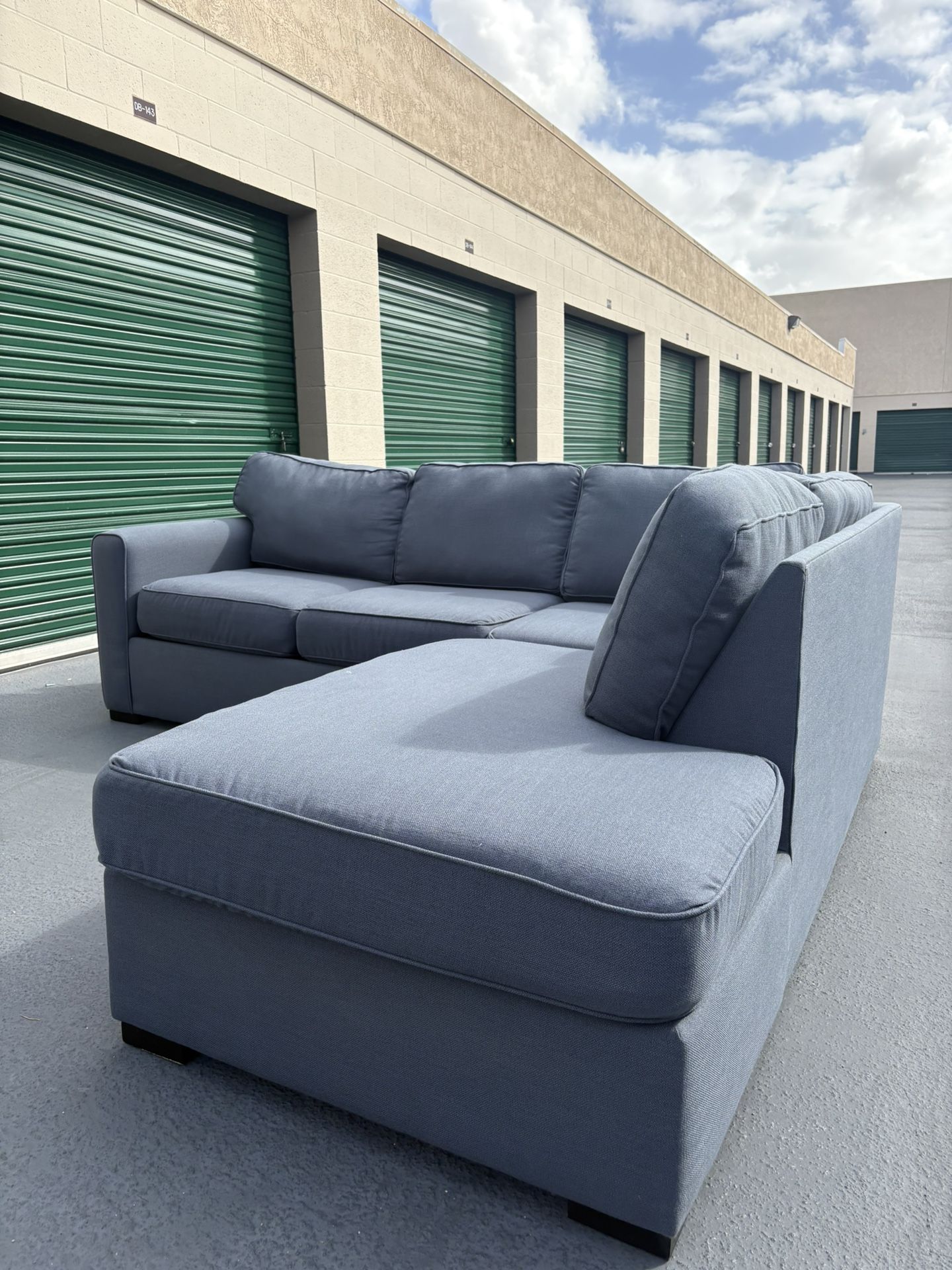 Living Spaces Sectional Couch delivery Available🛻