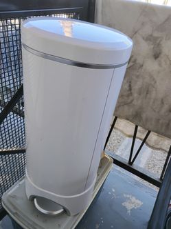 Diaper Pail like new. $40. 7th ave and indian schol