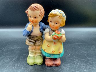 Vintage Goebel W Germany Boy Girl Couple Flowers Porcelain Figurine