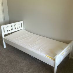 Toddler Bed For Sale 