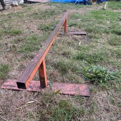 STEEL SKATE RAIL