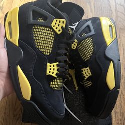 Air Jordan 4 “Thunder” Sz 10M