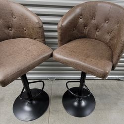 2 New Barstools