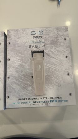 StyleCraft White Saber Cordless Clipper