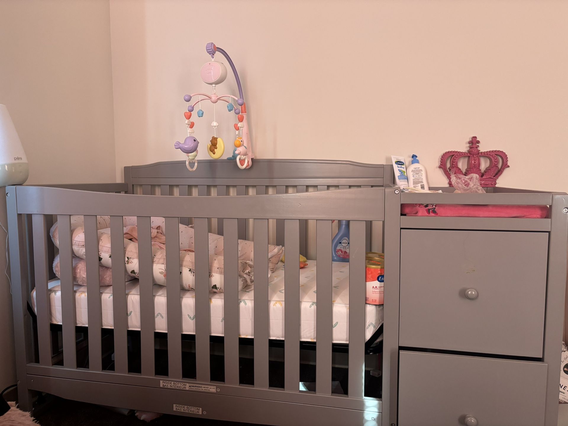 3 in One Crib + changing Table