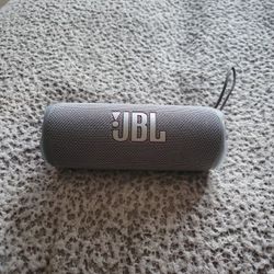 JBL flip 6 (no box) !PRICE NEGOTIABLE!