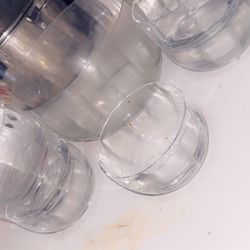 6 Platos De Vidrio Y Uno Más Grande Todo Junto $10