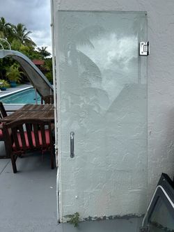 Puerta De Baño De Cristal 24 X72 Area De Kendall 50.00