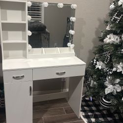 Makeup Vanity