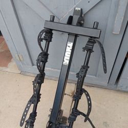 2" Hitch Rack.   THULE For 5 bikes 
