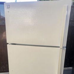 Kenmore Refrigerator 