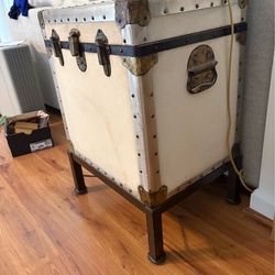 Pottery Barn Ludlow Rectangular Trunk End Table