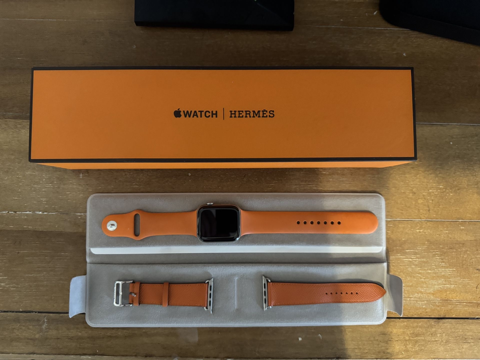 Apple Watch Hermes Series 5 - 44MM Excellent Condition