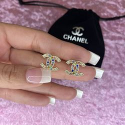 New Really Cute Style Good Quality Comes With Dust Bag 