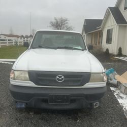 2001 Mazada B2500