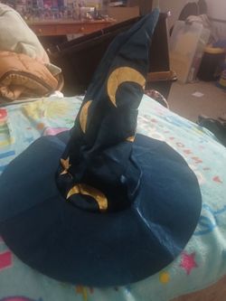 Witch Hat with Gold Moon Details