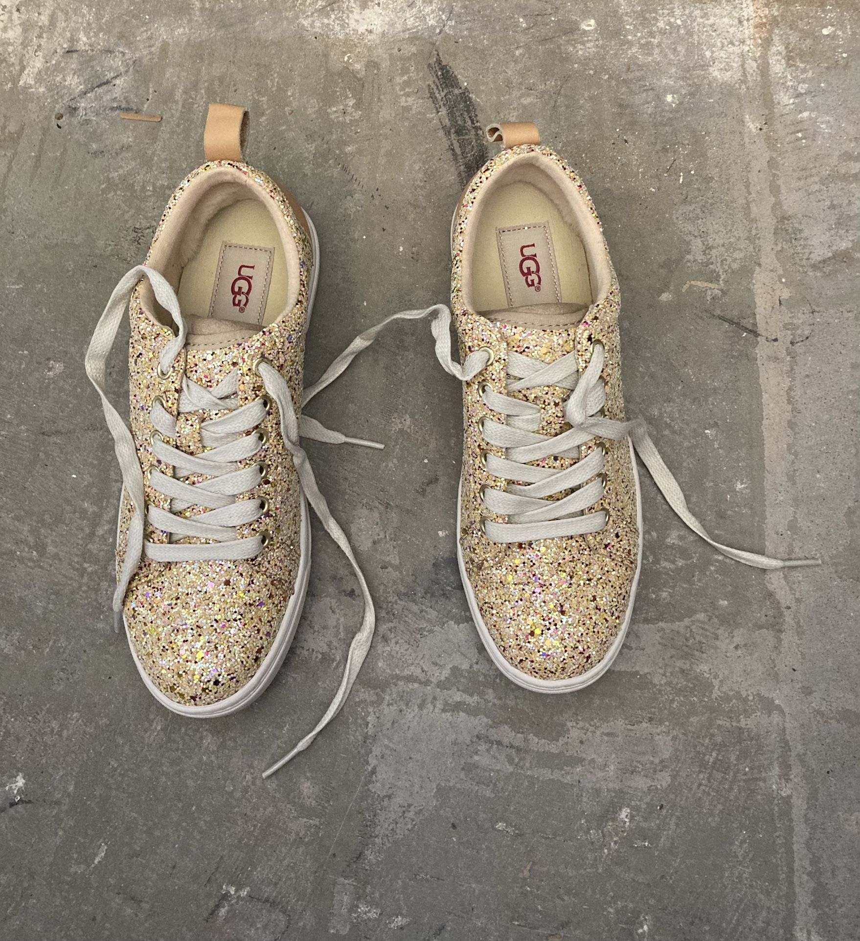 Ugg Women Women Size 7 Glitter Shoe