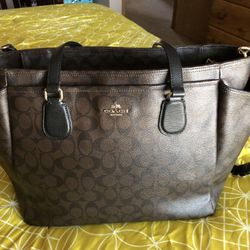 Baby diaper bag
