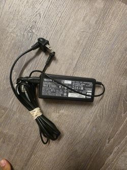Sony 19.5V AC Adapter Power Supply