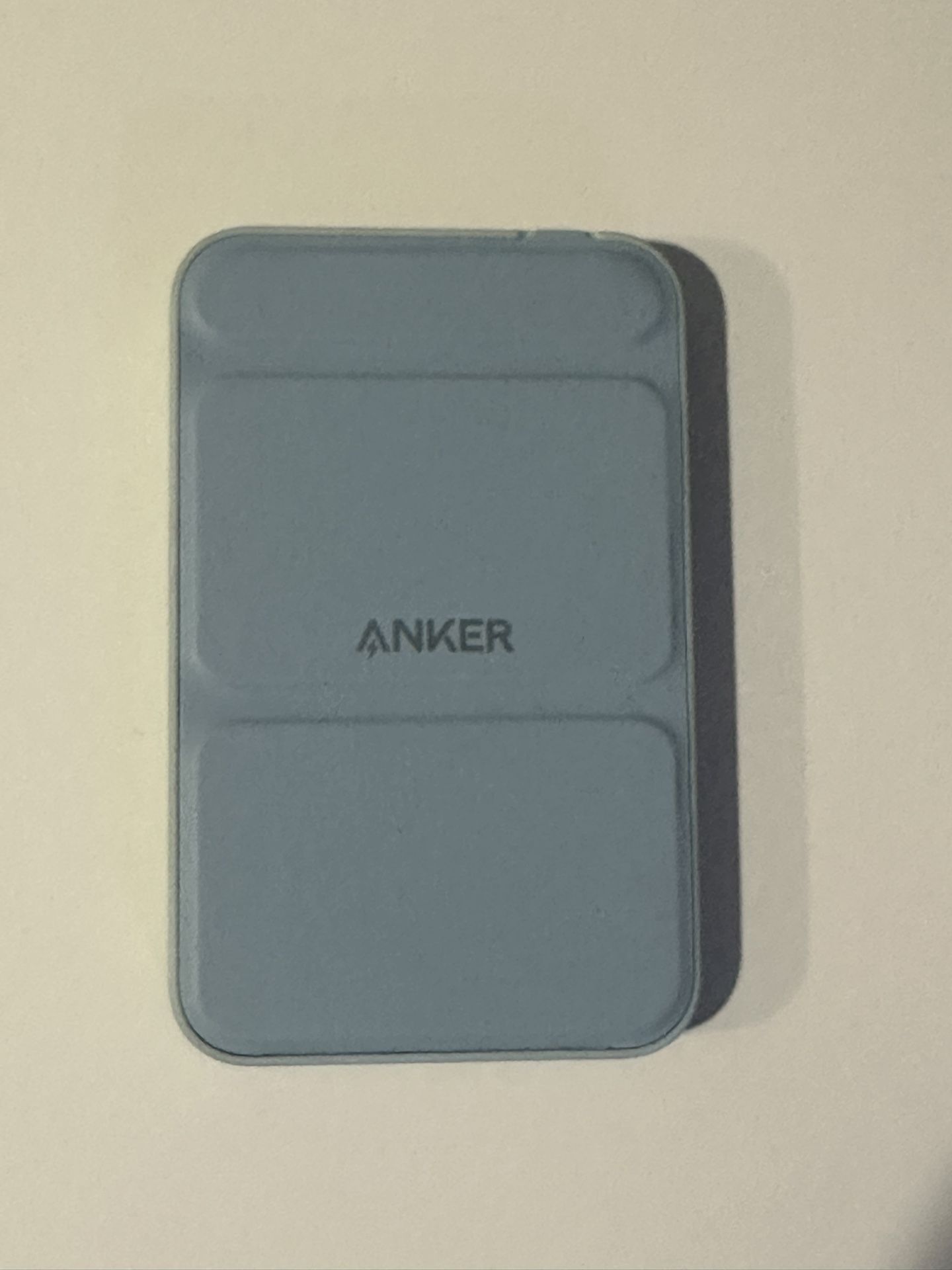 Anker 622 Magnetic Wireless Portable Charger (MagGo)