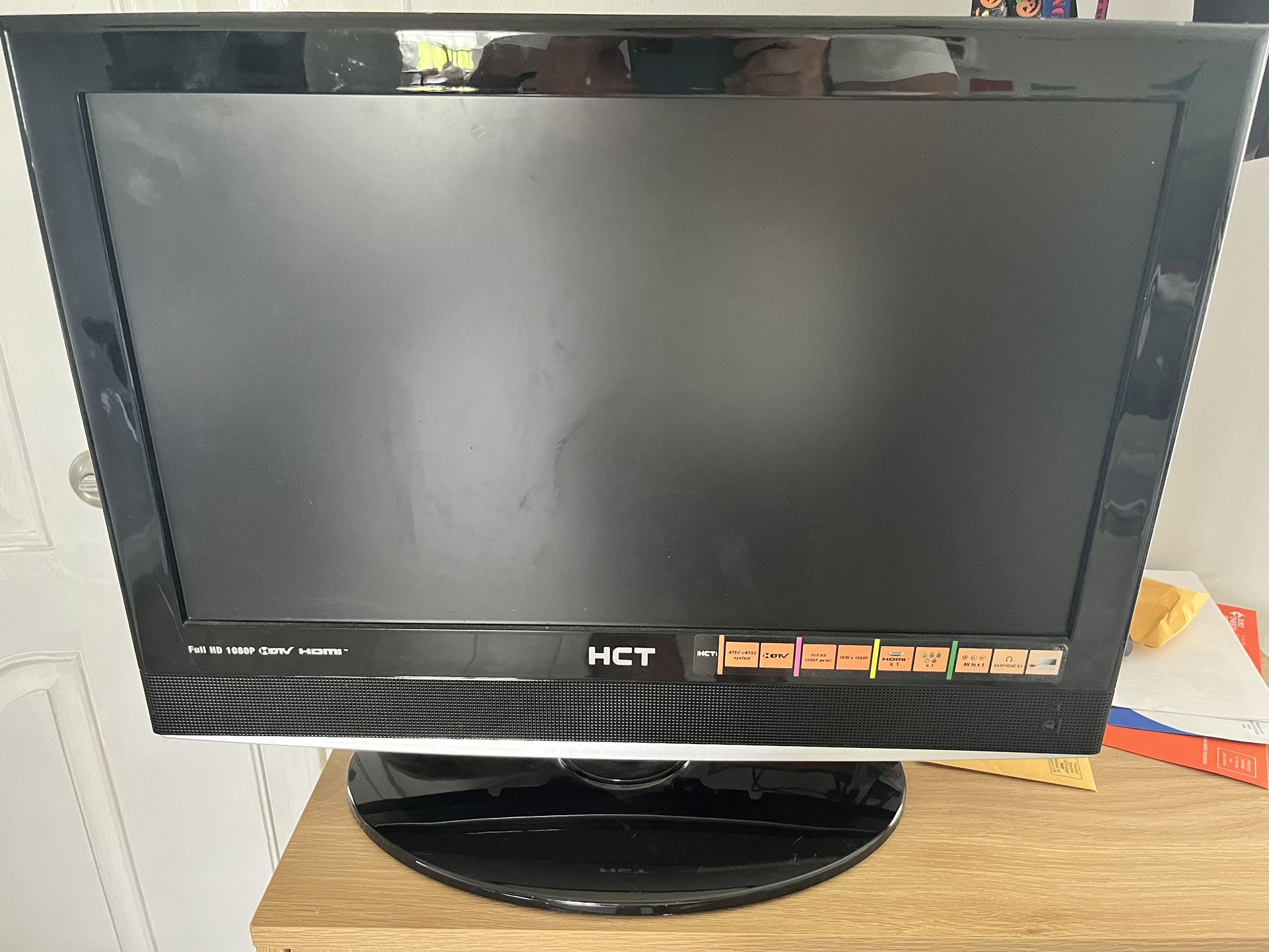 HCT 22 Inch 1080P TV