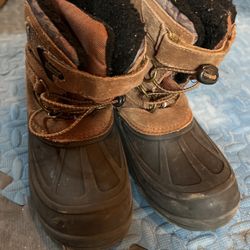 Snow Boots Size 2.5 Kids