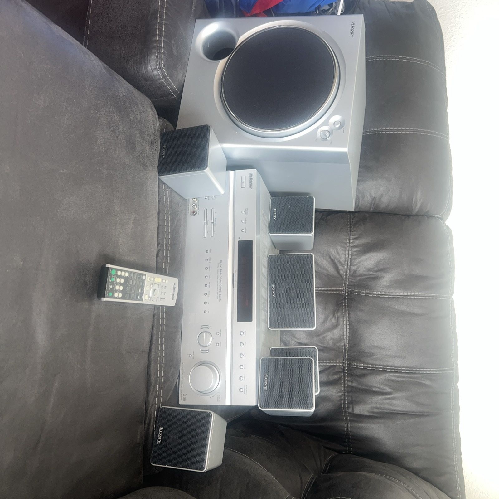 Vtg Sony Str K5900p Digital Audio Video Control Center receiver, amp, remote, and speakers