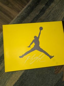 Air Jordan 4. Retro