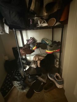 Metal shoe rack