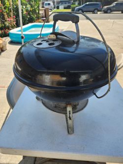 Weber Jumbo Joe 18 inch grill