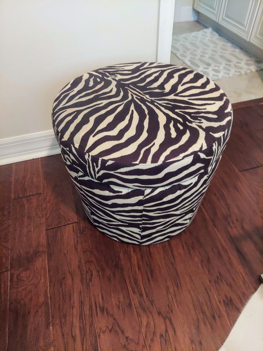 Zebra Print Swiveling Stool