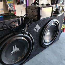 JL AUDIO SUBS 12 W1v32With Box JL AMP 500/1 . Kenwood Touch Screen CD DVD BT With Cam Included 