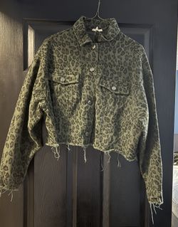  Main Strip Green cheetah denim jacket Size M 