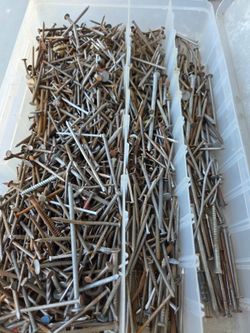 Assorted nails