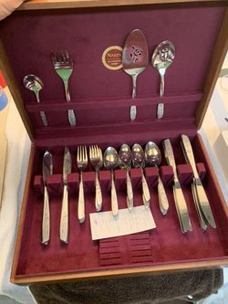 W.M.A. Rogers Oneida Ltd. silverware normal scratch wear